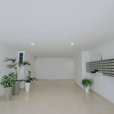 With Wifi - 23863 Apartment Split